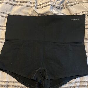 Black High-Waisted boyshorts